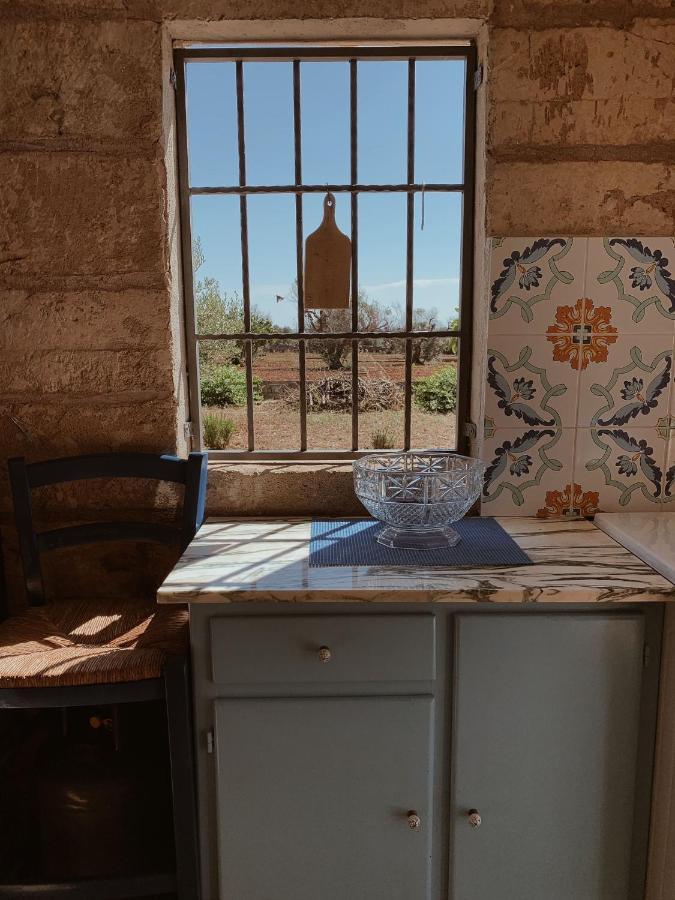 Trullo Contrada Stracca Pensionat Alliste Exteriör bild